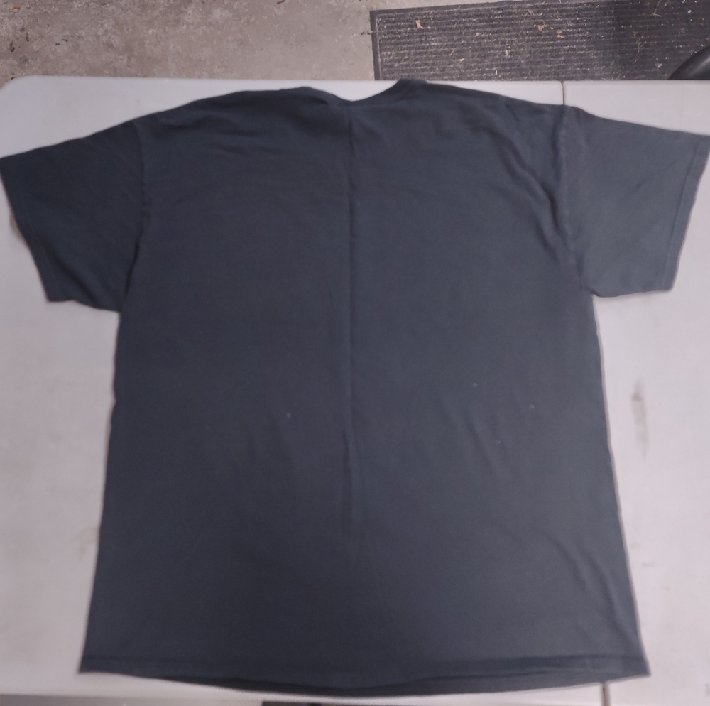Alien Graphic Tee - Men's XL - Black & White - Picture 5 of 5